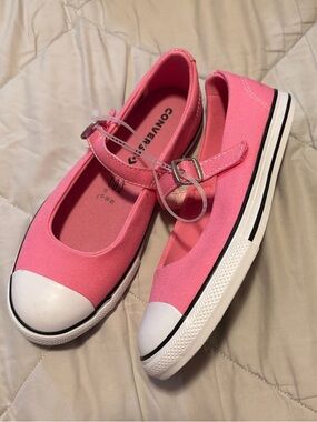 Converse Kids Pink Canvas Mary Jane Sneakers with Strap